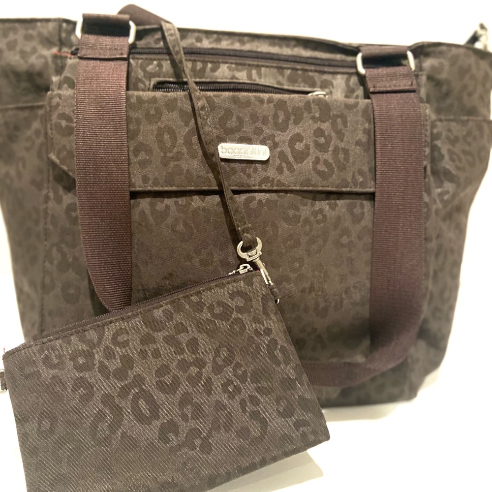 Baggallini Brown Tote Bag w/ Pouch